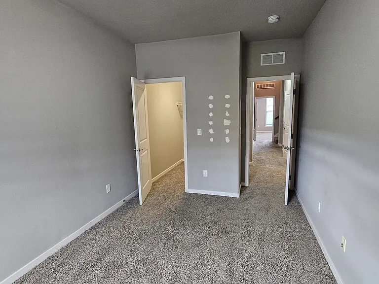 1614 Ingersoll Ave — Photo 11