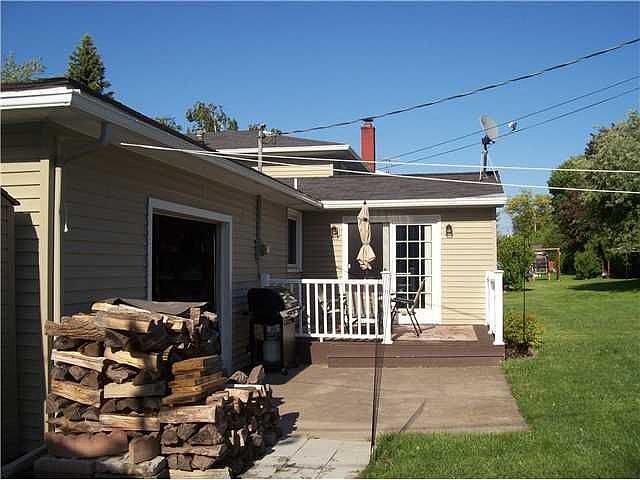 1st image of 19 Sunny Slope Dr
