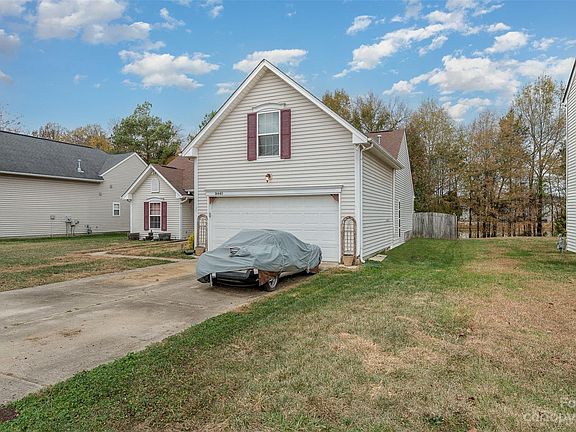 3rd image of 14440 Arlandes Dr