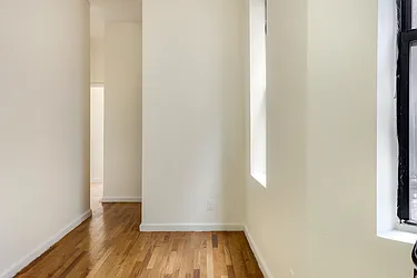 Rented by REZI