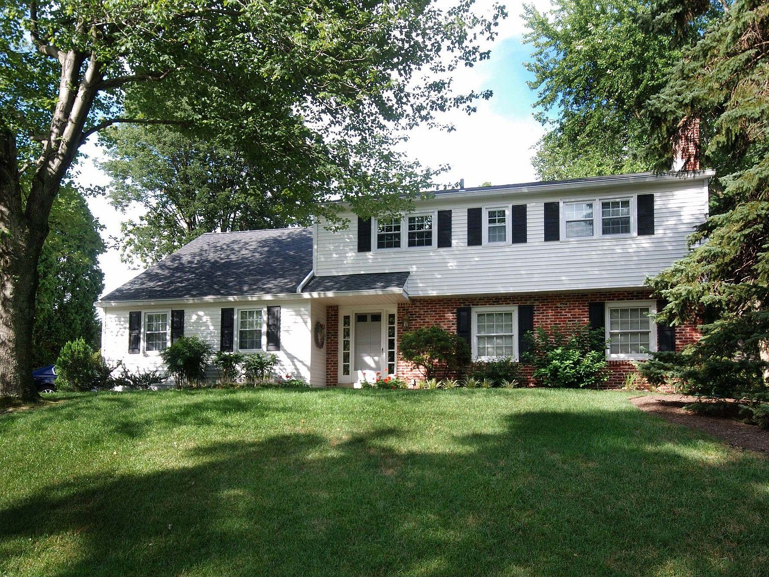 706 Blue Hill Rd, Wallingford, PA 19086 | Zillow