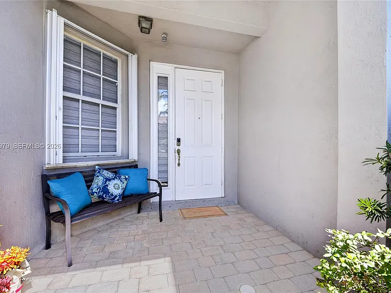 8061 NW 114th Pl #8061 — Photo 39
