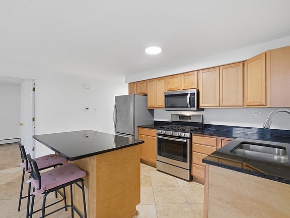 4th image of 2741 N 75th Ct #101