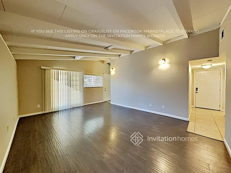 6452 Geyser Ave — Photo 4