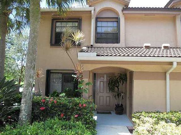 2nd image of 10600 NW 14th St APT 101