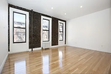 Rented by Weinstein Realty Group