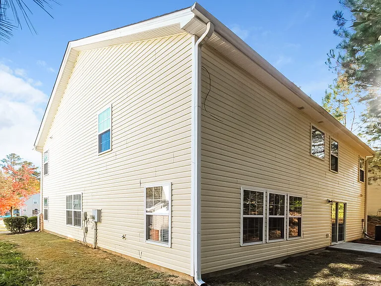 607 Leaflet Ives Trl — Photo 17