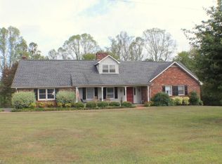 583 Poteat Rd, Mount Airy, NC 27030