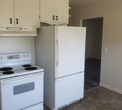 4th image of 1403 Avenue F