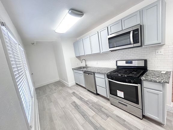 3rd image of 4217 Wycliff Ave