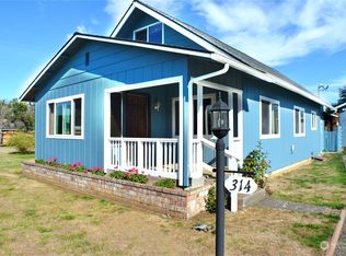 314 S 1st St, Pe Ell, WA 98572