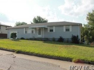 209 Locust Dr, Mineral Wells, WV 26150