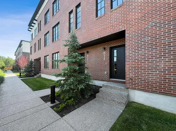 8155 W 8th Ave SW #512, Calgary, AB T3H 0R6