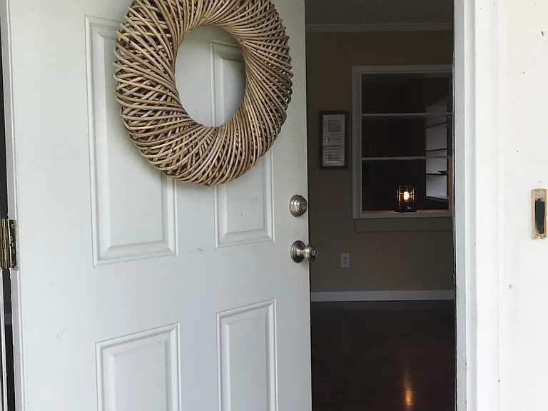 1407 N 48th Ave — Photo 16