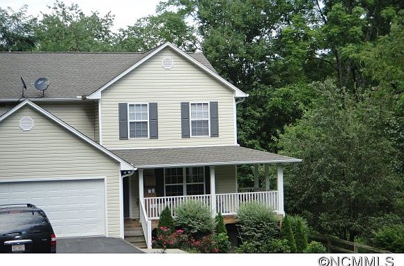 1st image of 128 Blink Bonny Dr