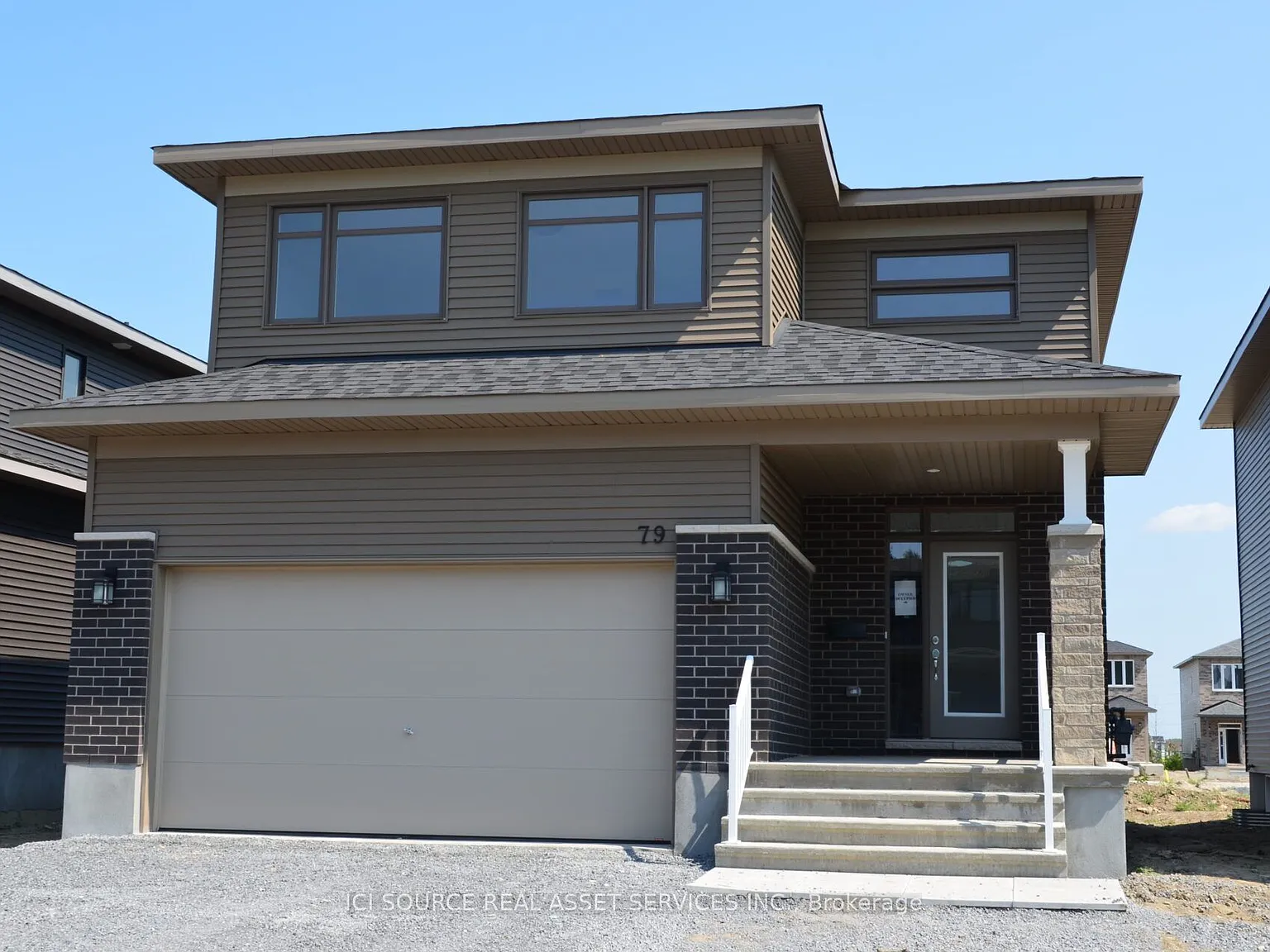 4 bed, $3,100 — Photo 1
