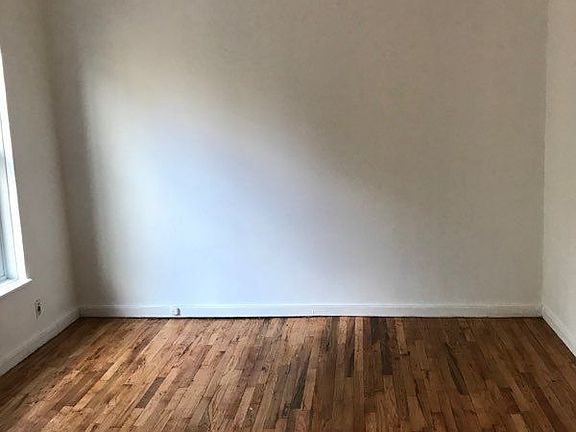 5th image of 234 E 30th St #2R