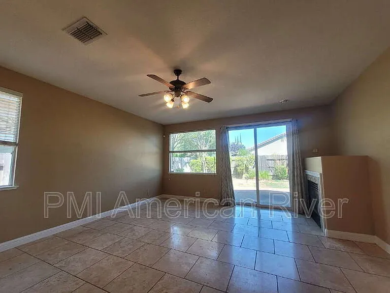 10920 Bellone Way — Photo 3