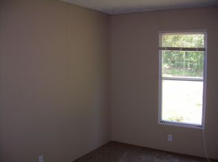 332 Lees Chapel Rd, Sweetwater, TN 37874