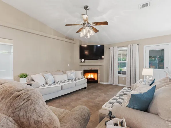 2746 Terry Cove Dr, Milton, FL 32583