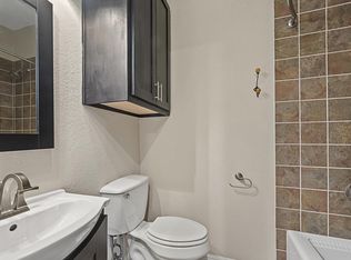 1114 Ruea St #18106242, Grand Prairie, TX 75050