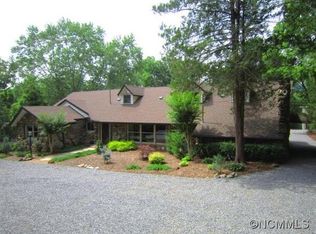 95 Davidson Rd, Swannanoa, NC 28778