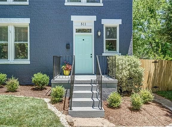 2nd image of 511 W 26th St