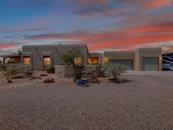 601 Acebo NE, Rio Rancho, NM 87124