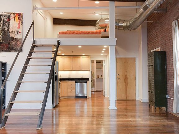 Kitchen / living area