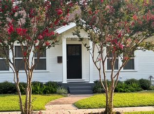 1023 W Gardner St #1/2, Houston, TX 77009