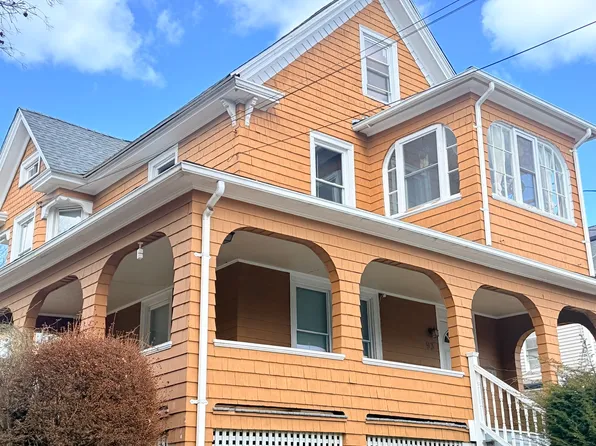 93 Ocean Avenue, New London, CT 06320