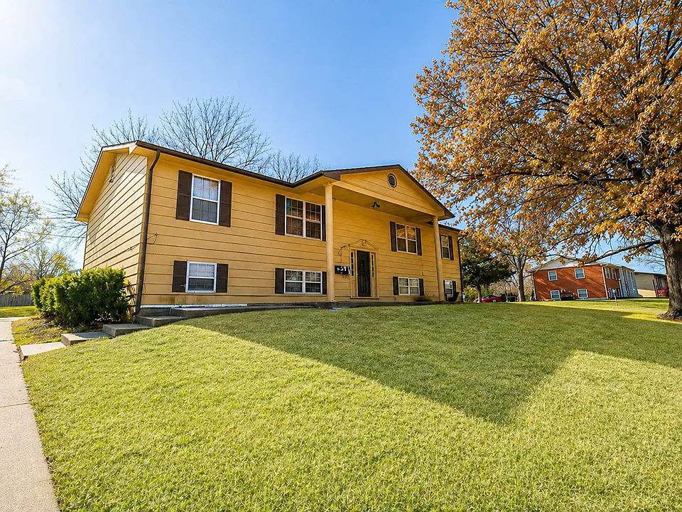 2904 Leeway Dr #D