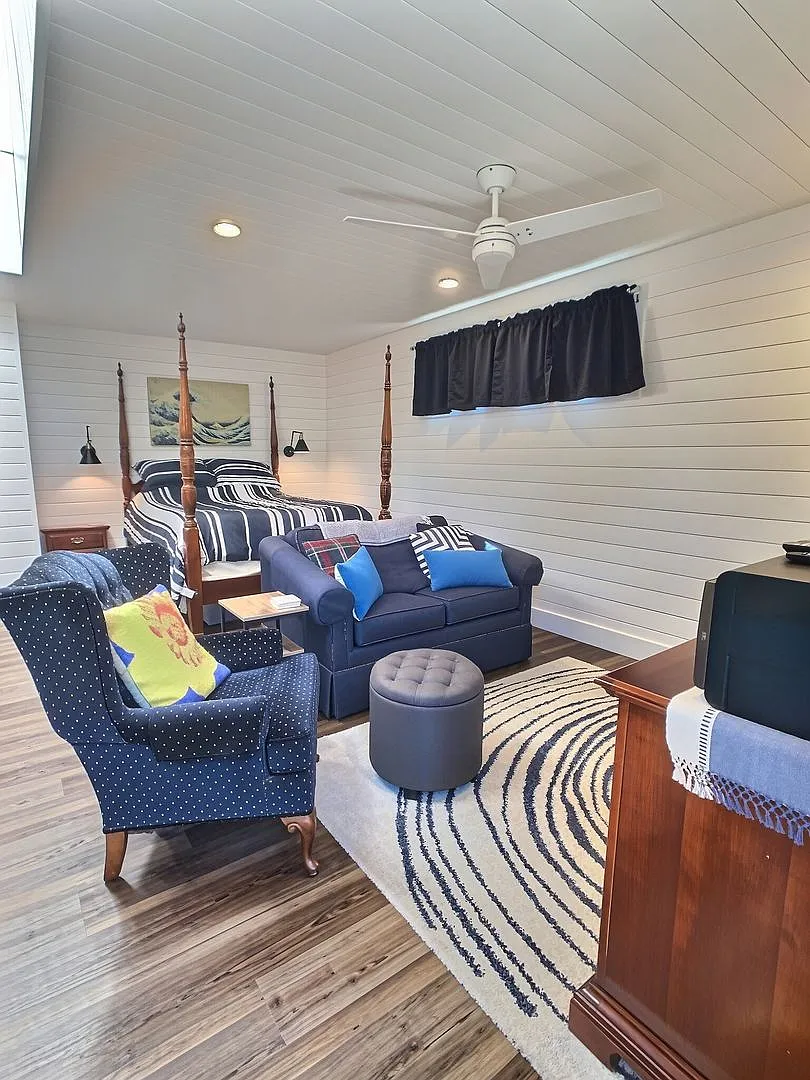 Charming Furnished ADU in the St. Leo's Neighborhood — Photo 3