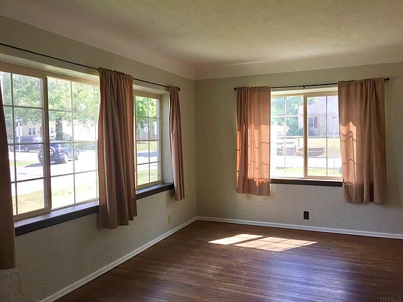 3rd image of 1518 E Atwater Ave