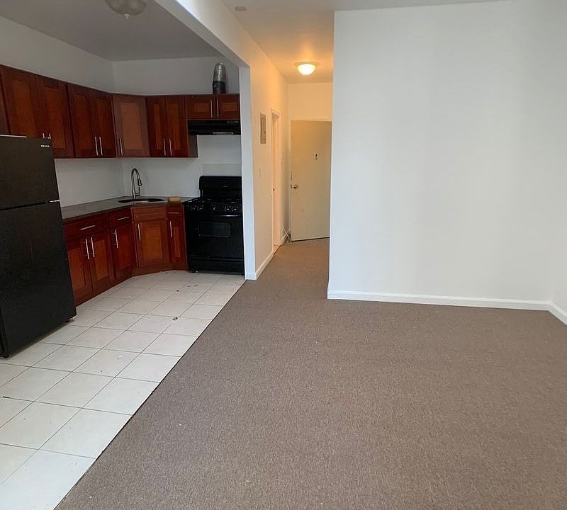 1st image of 111-17A Roosevelt Ave #3