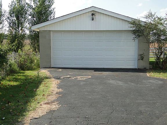 2 Car Garage with Garage Door Remote