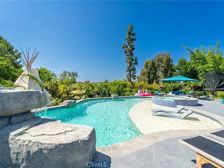 7337 La Soldadera — Photo 49