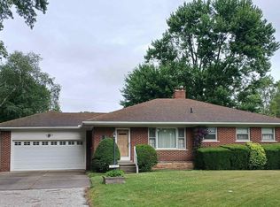 36485 Putnam St, Clinton Township, MI