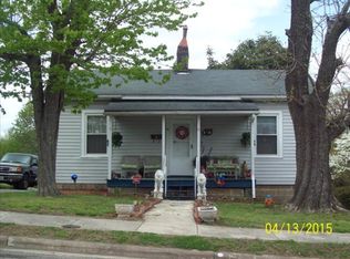 802 Hughes St, Danville, VA