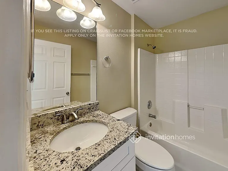 1633 Laramie Cir — Photo 14