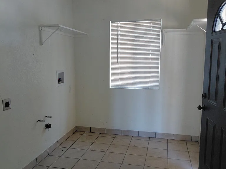 220 S Dode Ave — Photo 11