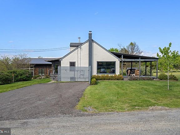 2nd image of 13 Rope Walk Rd