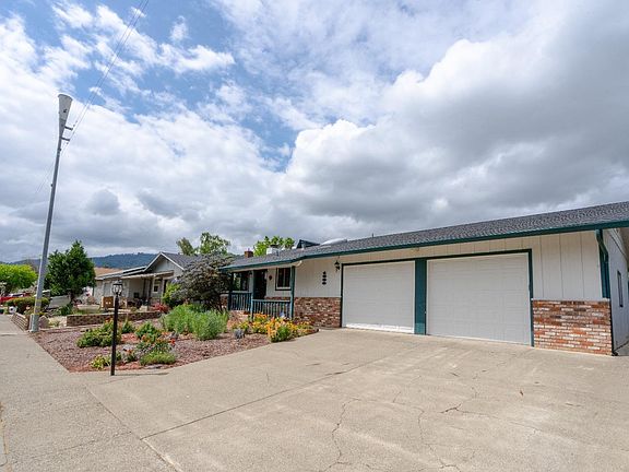 2nd image of 1600 Despina Drive