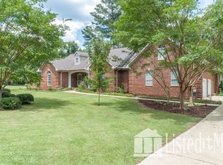 8710 Circle Dr, Bessemer, AL 35022