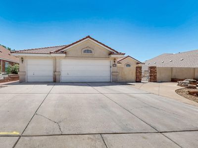 8608 Hampton Ave NE, Albuquerque, NM, 87122