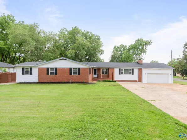 4203 Tombrook Pl NW, Huntsville, AL 35816
