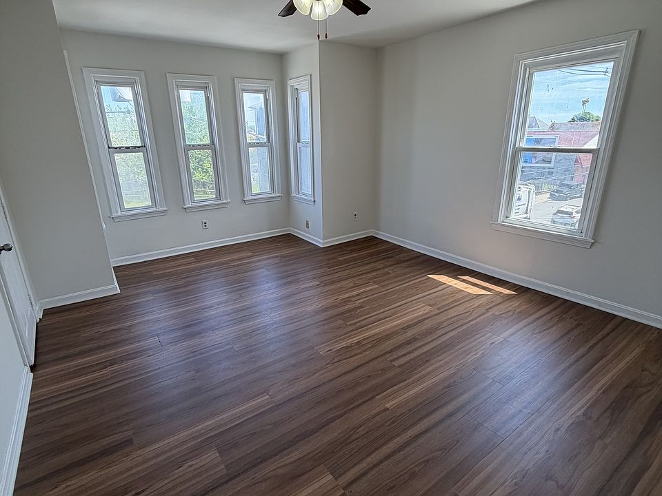 1st image of 189 Belleville Ave #3