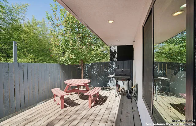 310 Clay St #11 — Photo 36