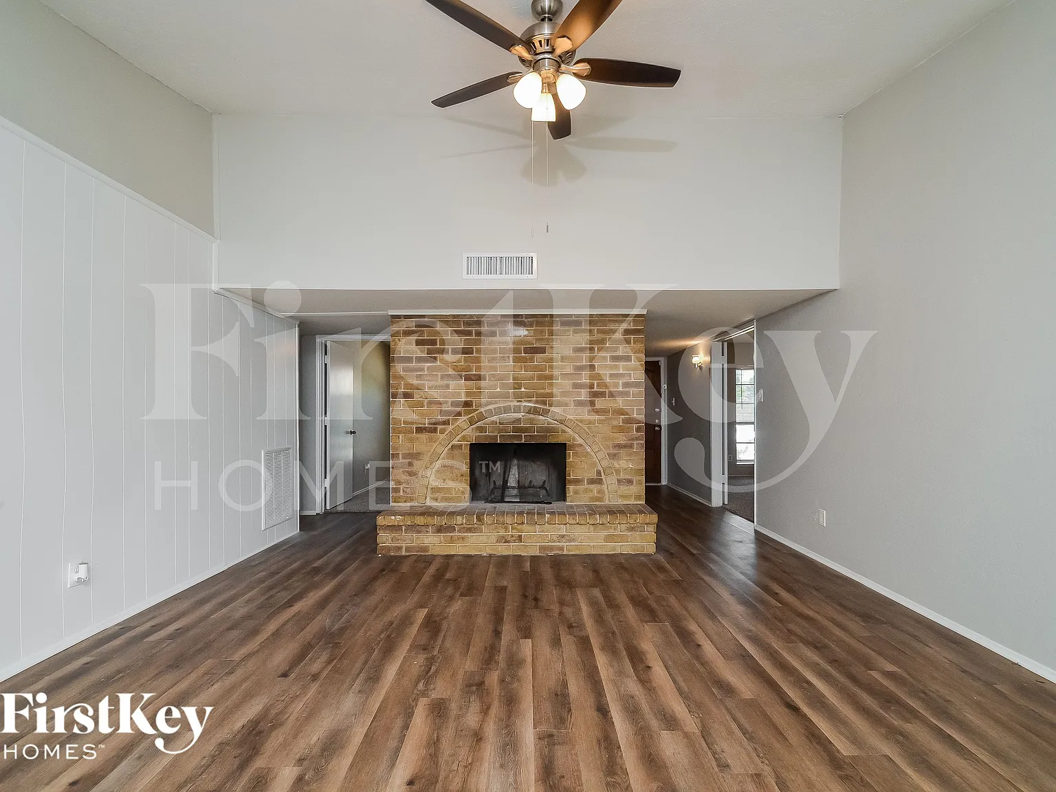 3 bed, 2.0 bath, 1416 sqft, $2,375 — Photo 3
