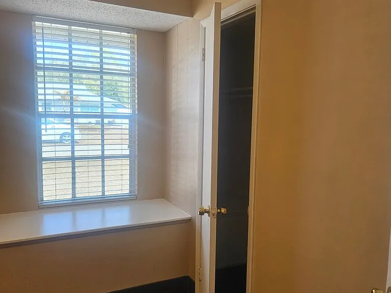 1225 Armsdale Ave — Photo 19